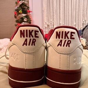 Nike Air Force 1 - White and Red